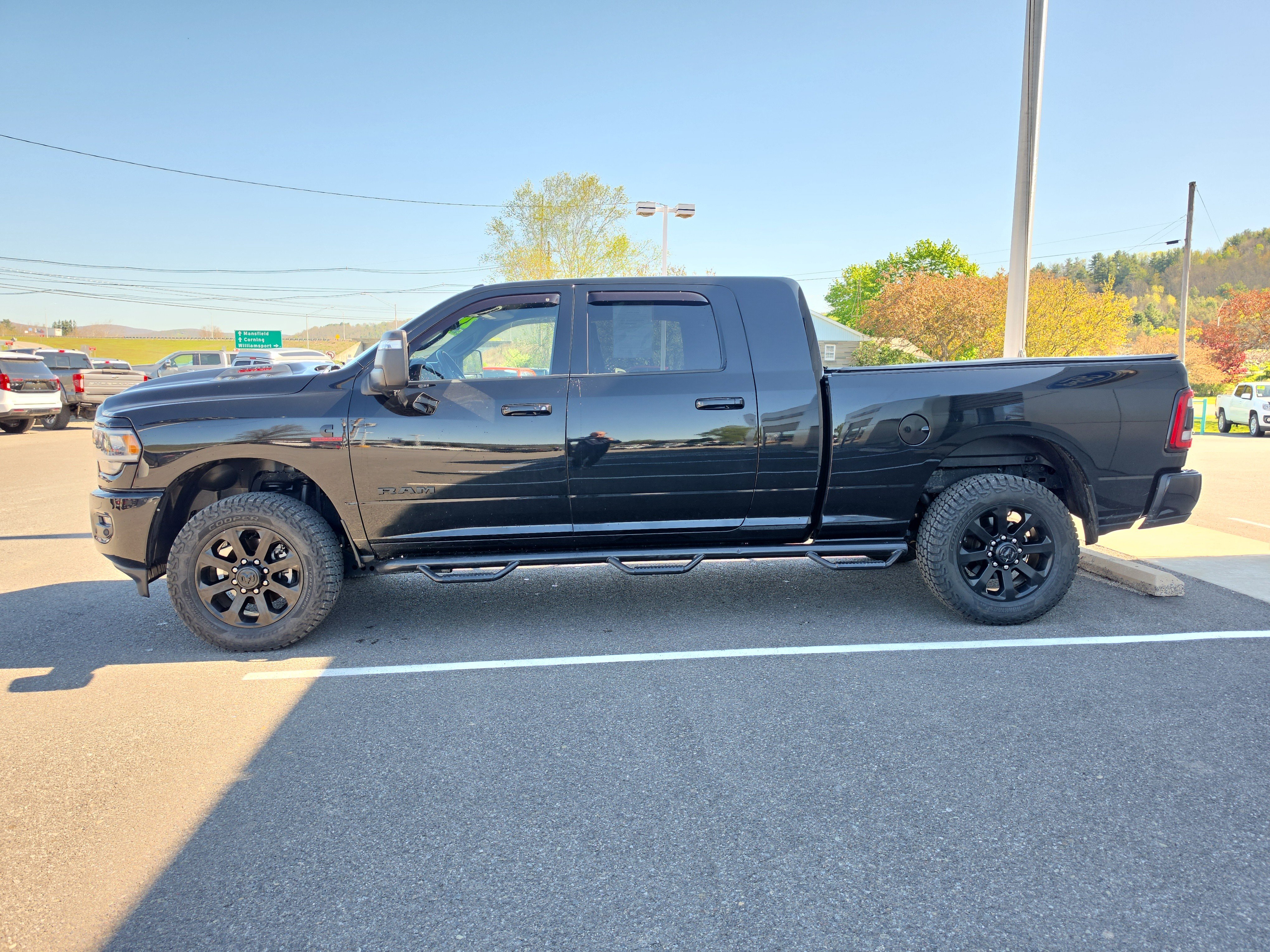Used 2024 RAM 2500 Laramie w/ Night Edition AWD/4WD image 7