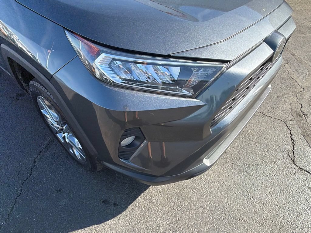 Used 2019 Toyota RAV4 XLE Premium w/ Cold Weather Package AWD/4WD image 15