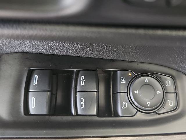 Used 2019 GMC Sierra 1500 SLT w/ SLT Premium Plus Package AWD/4WD image 26