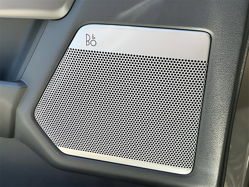 Certified 2025 Ford F150 Lariat w/ Equipment Group 502A High image 28