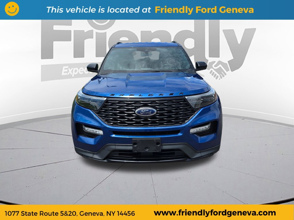 Certified 2023 Ford Explorer ST-Line AWD/4WD image 2