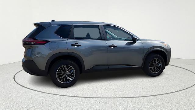 Used 2023 Nissan Rogue S image 31