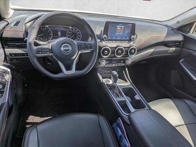 Used 2025 Nissan Sentra SR w/ SR Premium Package FWD image 15