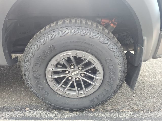 Certified 2019 Ford F150 Raptor w/ Equipment Group 802A Luxury AWD/4WD image 37