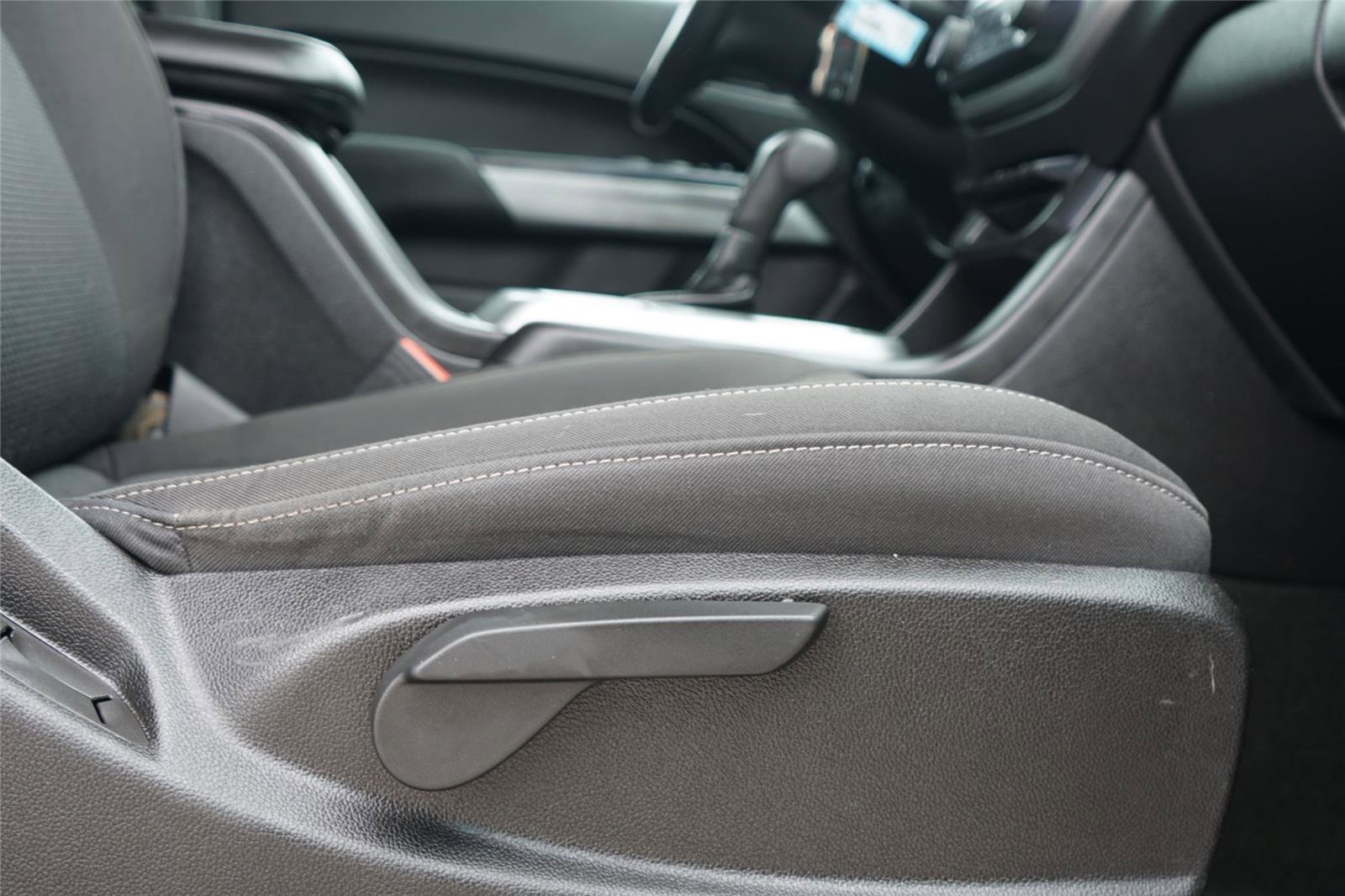 Used 2017 Chevrolet Colorado LT w/ LT Convenience Package RWD image 29