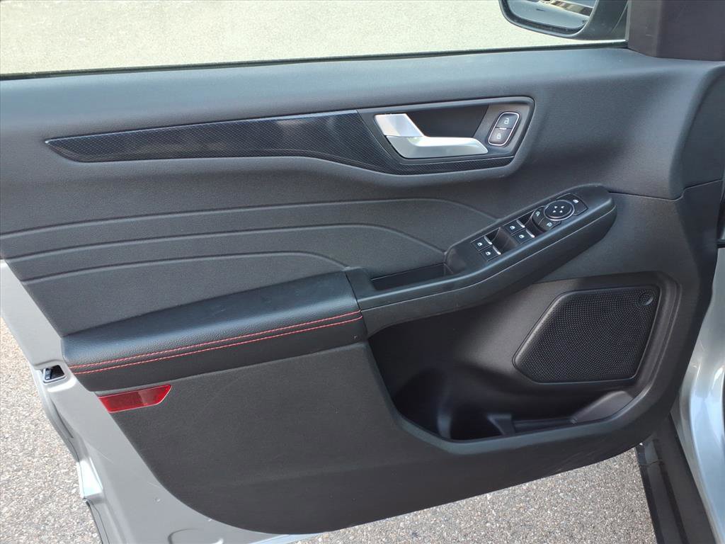 Certified 2023 Ford Escape ST-Line w/ Tech Pack #1 image 13