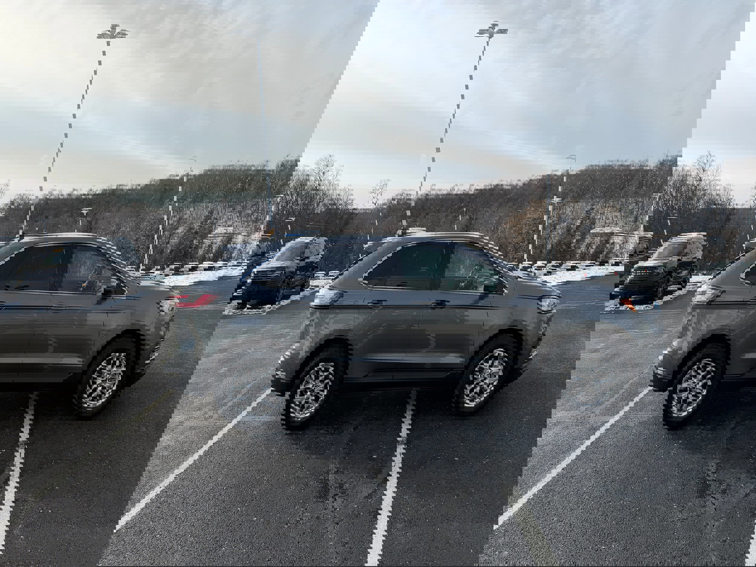 Certified 2024 Ford Edge SEL w/ Convenience Package image 2