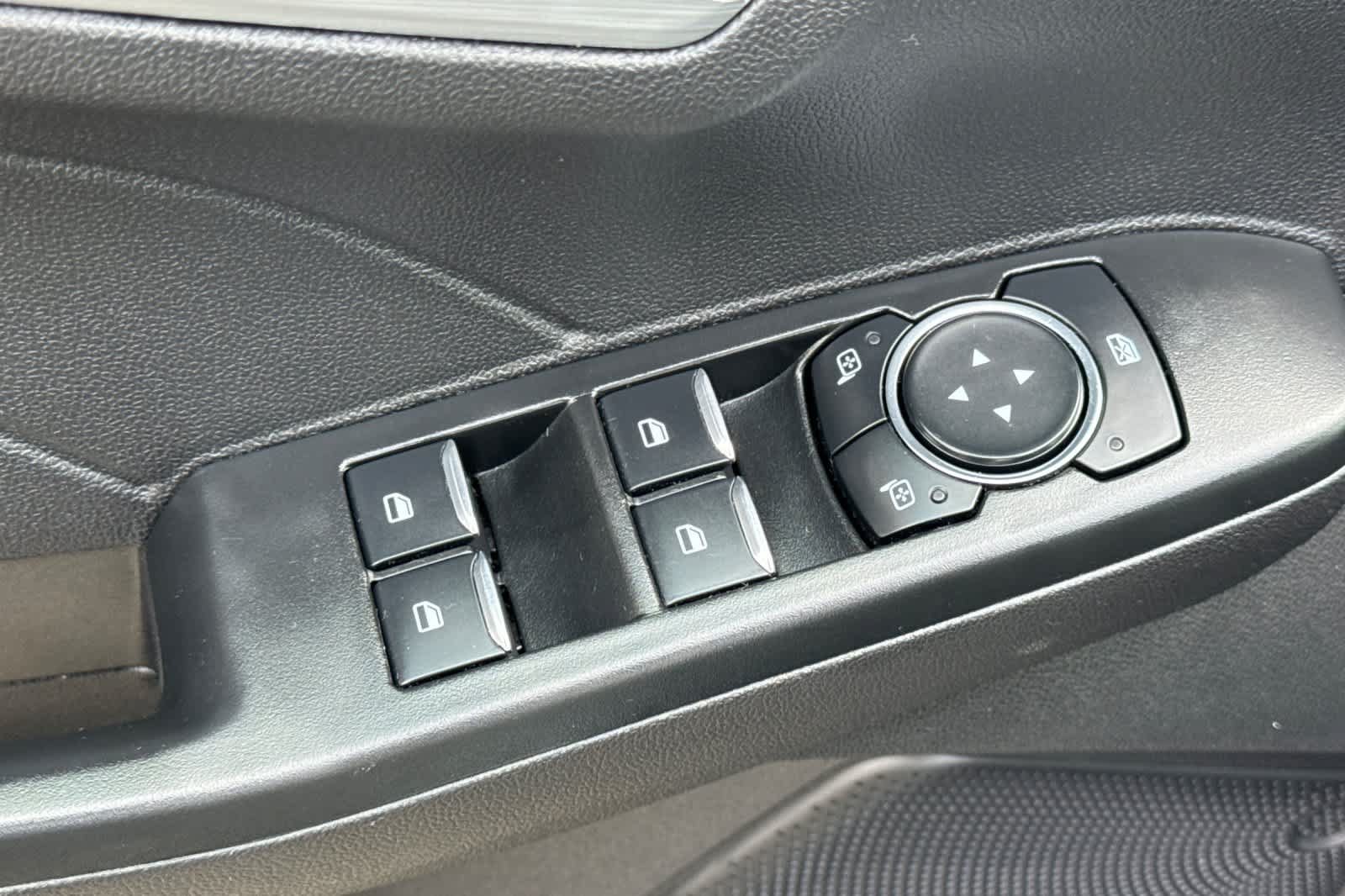 Certified 2025 Ford Escape Platinum AWD/4WD image 13