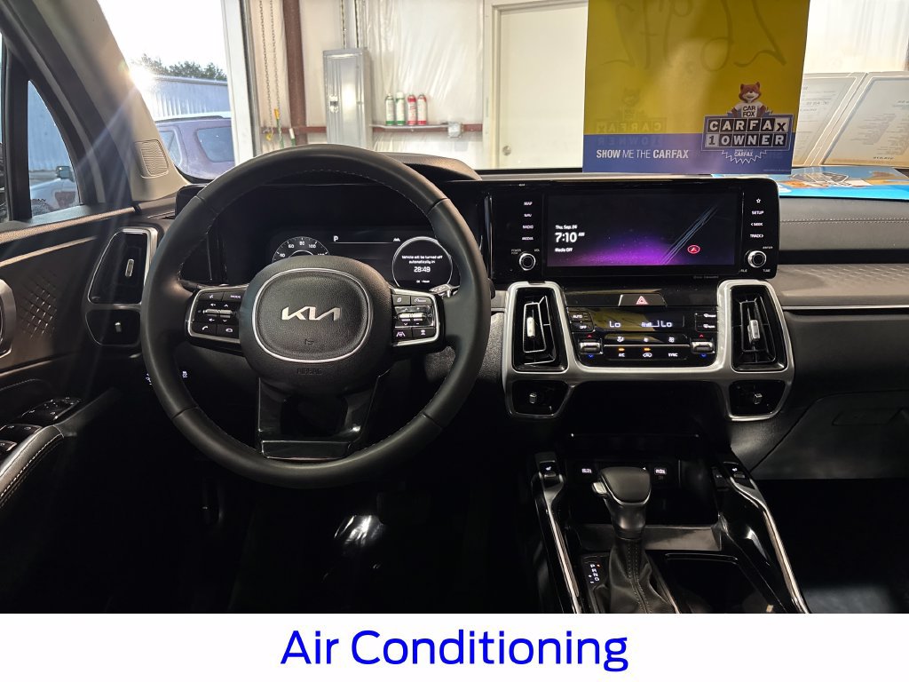 Used 2023 Kia Sorento SX AWD/4WD image 12