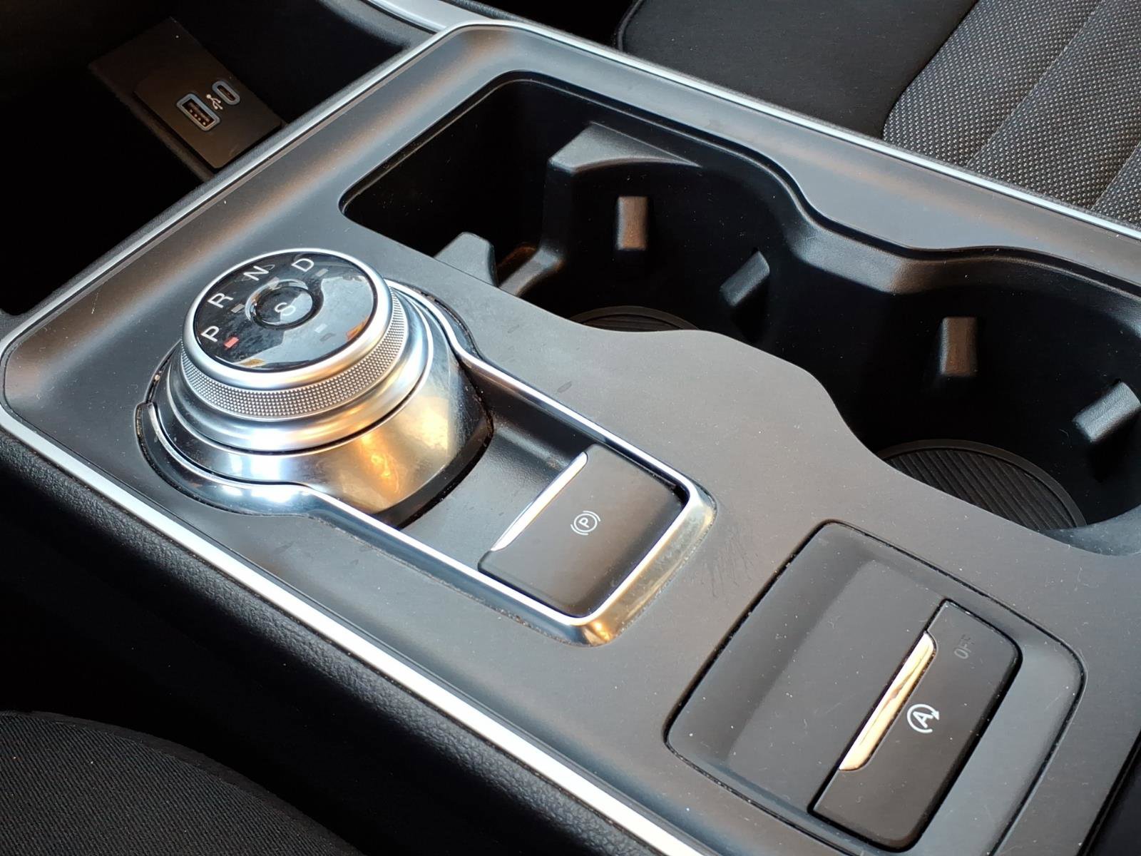 Certified 2022 Ford Edge SE w/ Black Appearance Package image 19