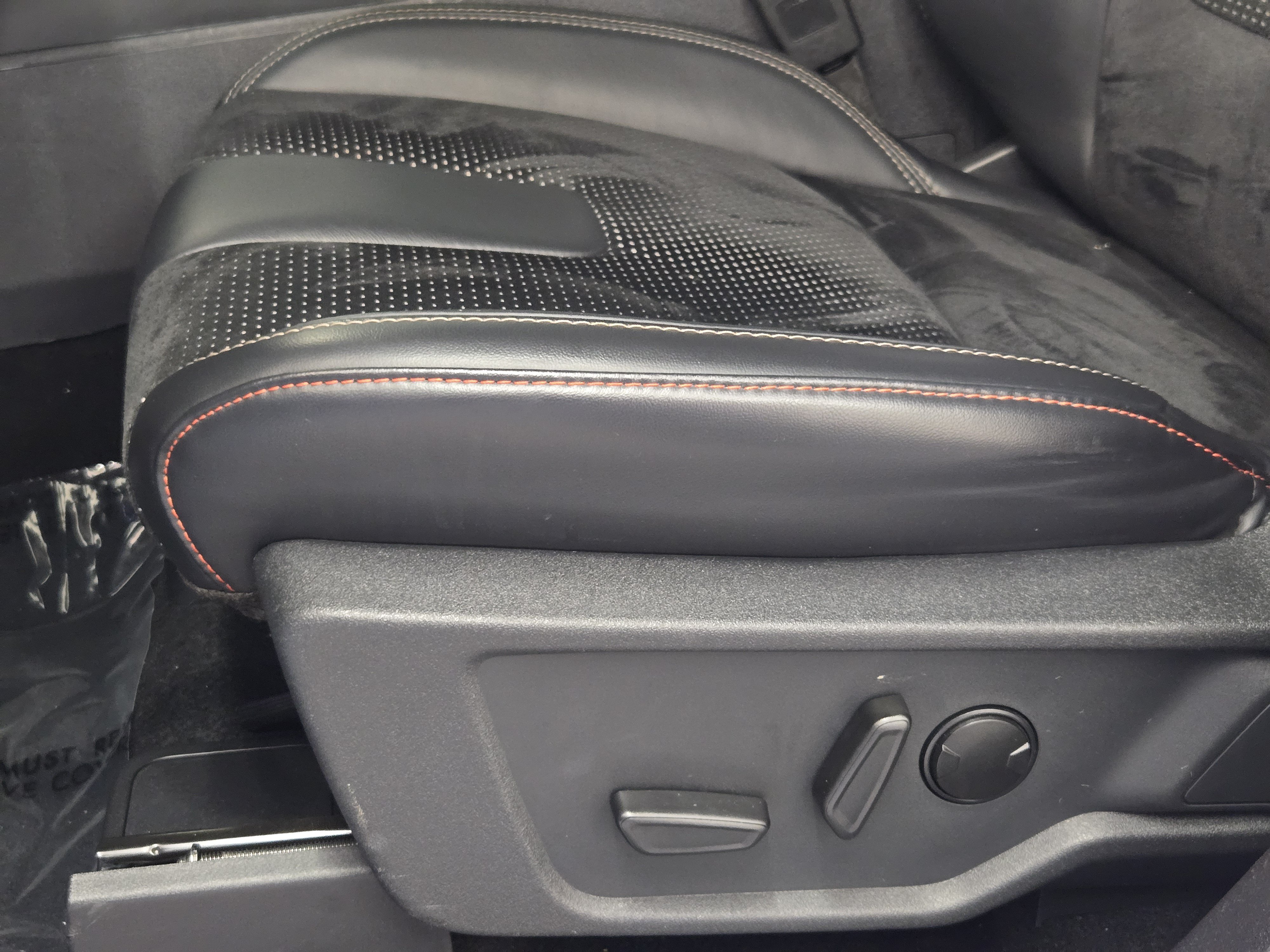Certified 2025 Ford Bronco Raptor w/ Interior Carbon Fiber Pack AWD/4WD image 25