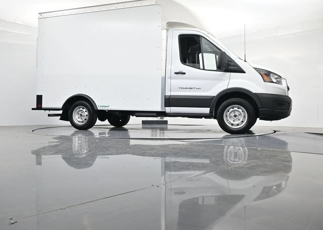 Certified 2024 Ford Transit 350 RWD image 34