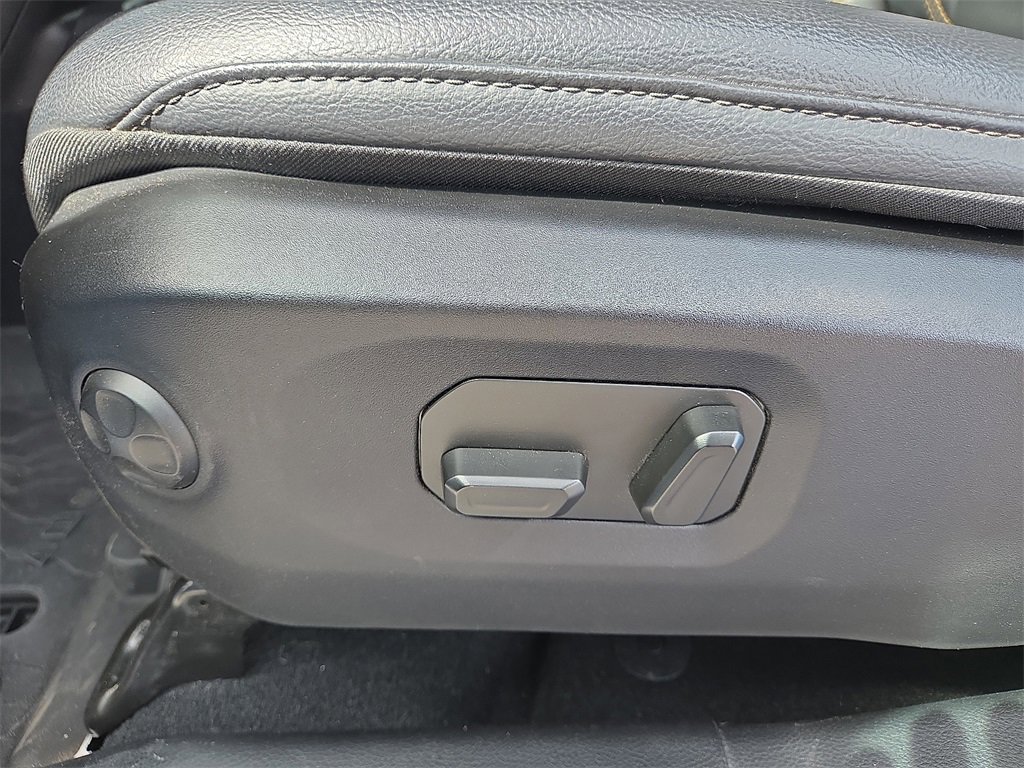 Used 2024 Jeep Gladiator Sport image 22