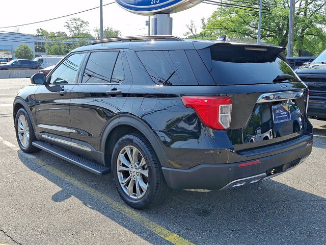 Certified 2023 Ford Explorer XLT w/ Equipment Group 202A AWD/4WD image 14