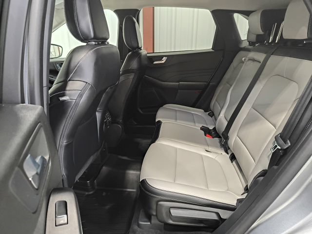 Certified 2023 Ford Escape Platinum AWD/4WD image 16