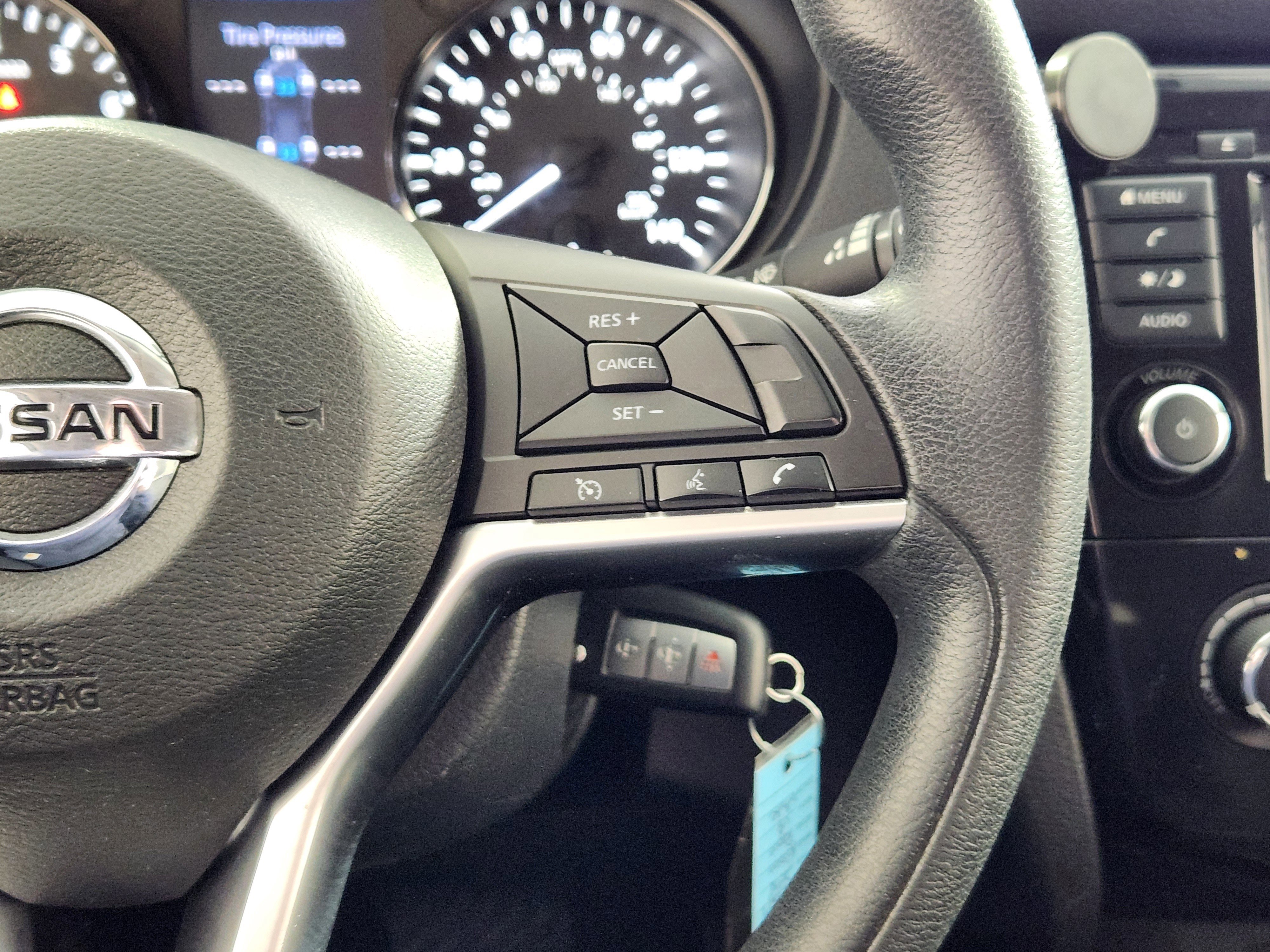 Used 2018 Nissan Rogue S image 19