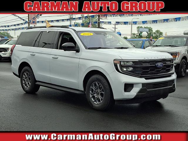 Certified 2025 Ford Expedition Active AWD/4WD image 1