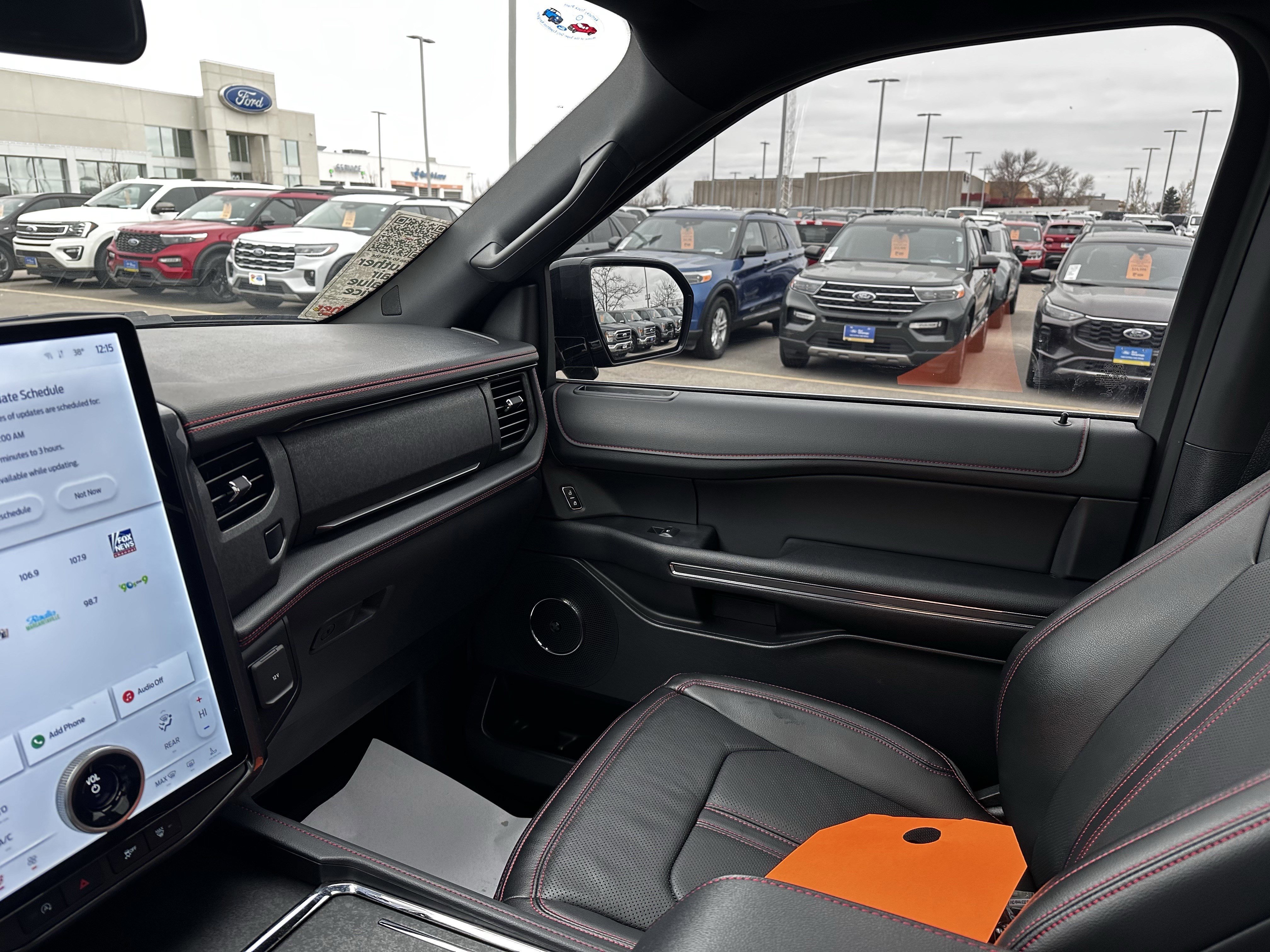 Certified 2023 Ford Expedition Limited image 11