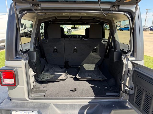 Used 2023 Jeep Wrangler Sport S image 7