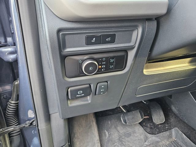 Certified 2023 Ford Expedition Max XLT image 17