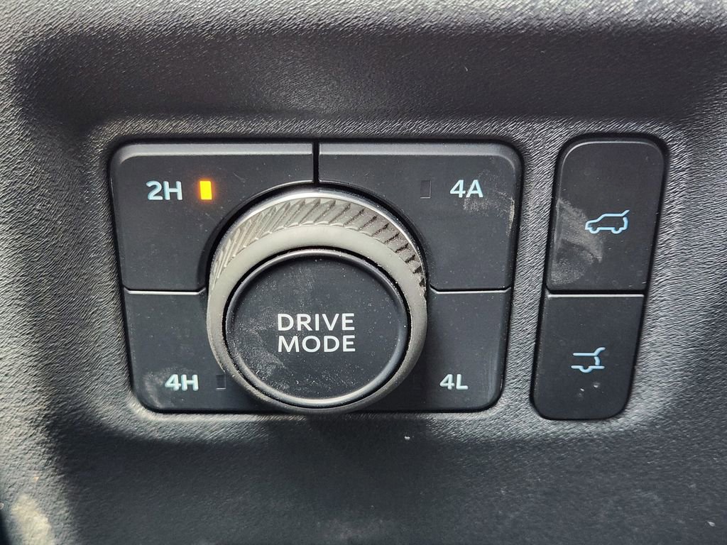 Certified 2025 Ford Expedition Active image 37