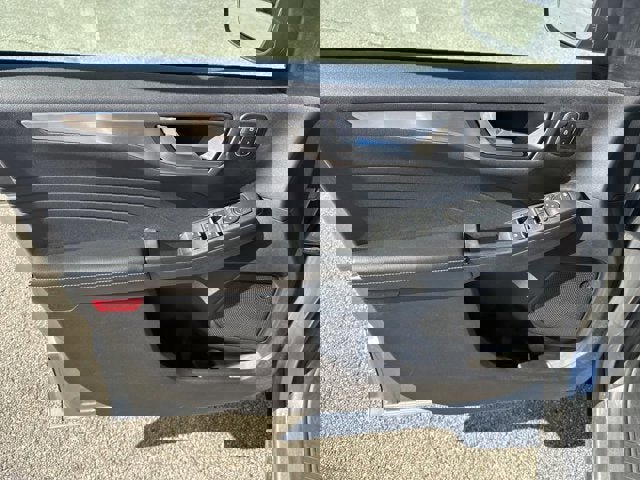 Certified 2022 Ford Escape Titanium image 12