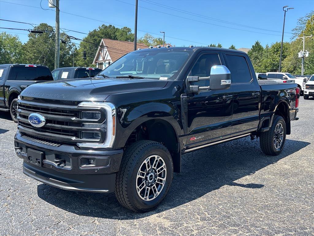 Certified 2025 Ford F250 Platinum w/ Platinum Plus Package AWD/4WD image 3