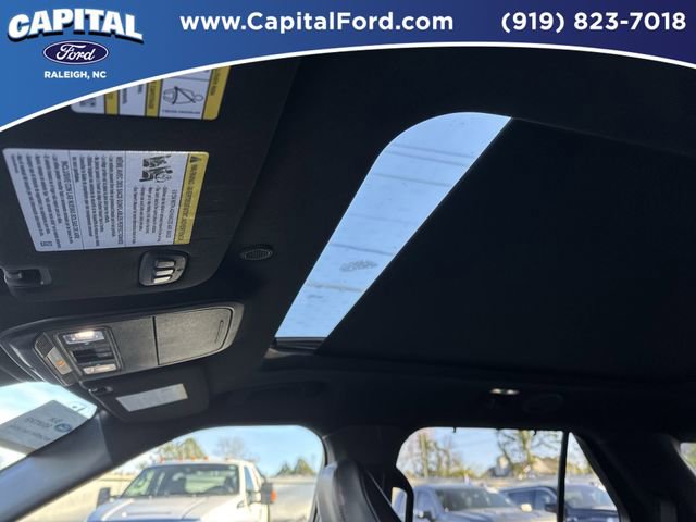 Certified 2025 Ford Explorer ST-Line w/ Premium Package AWD/4WD image 23