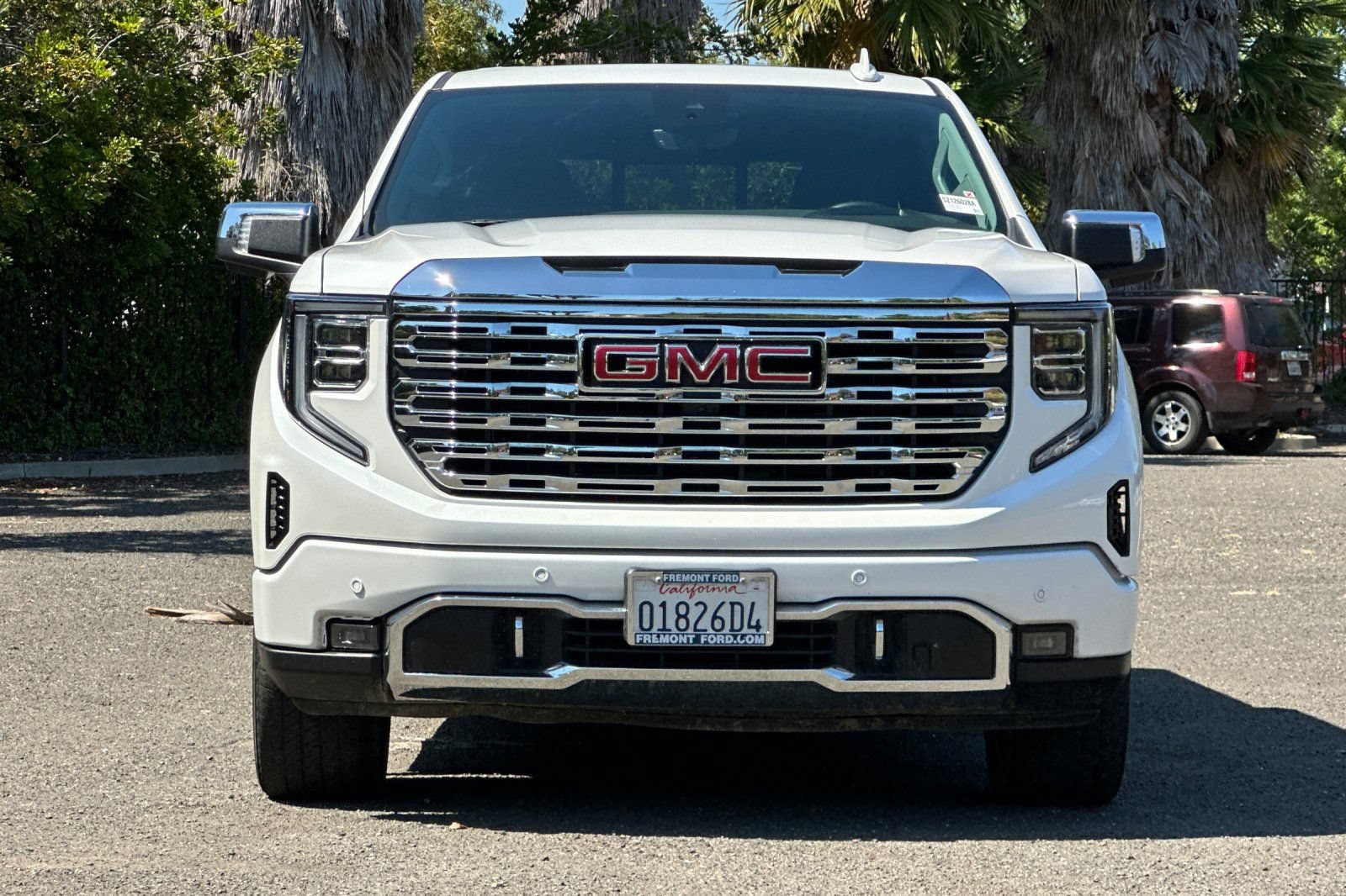 Used 2025 GMC Sierra 1500 Denali w/ Denali Reserve Package AWD/4WD image 9