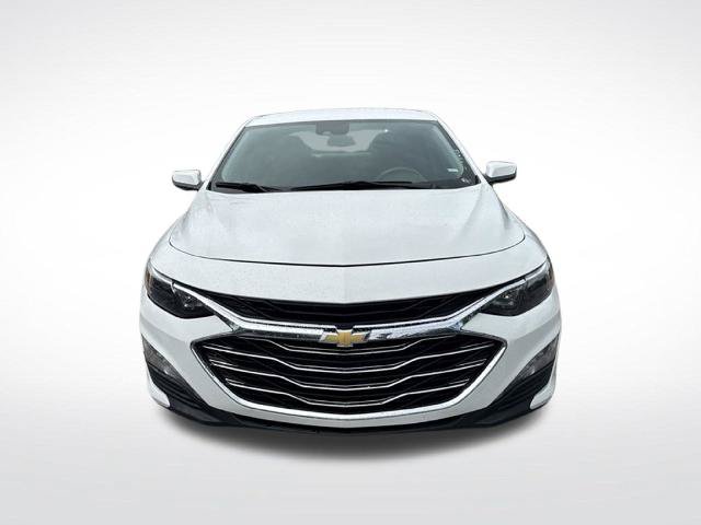 Used 2025 Chevrolet Malibu LT FWD image 3