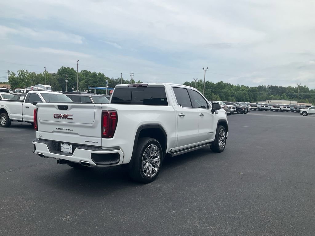 Used 2023 GMC Sierra 1500 Denali w/ Denali Reserve Package AWD/4WD image 5