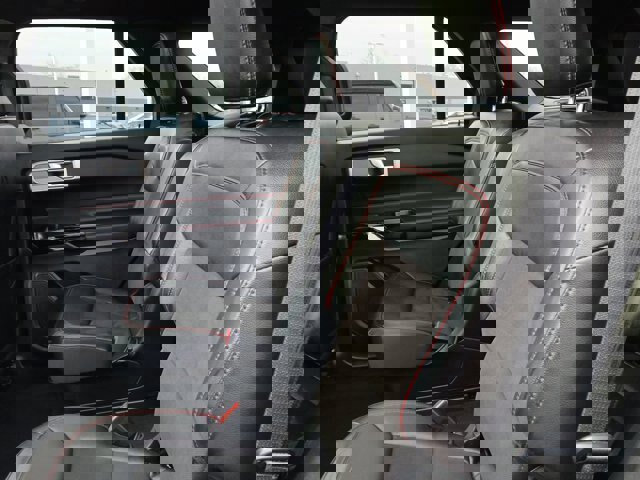 Certified 2023 Ford Explorer ST-Line w/ Class IV Trailer Tow Package image 24