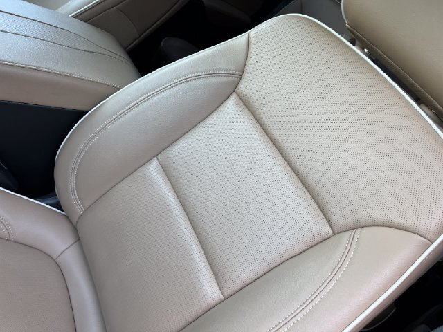 Used 2022 Chevrolet Traverse Premier w/ LPO, Floor Liner Package AWD/4WD image 15