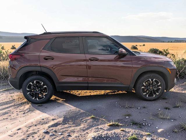 Used 2022 Chevrolet TrailBlazer LT FWD image 7