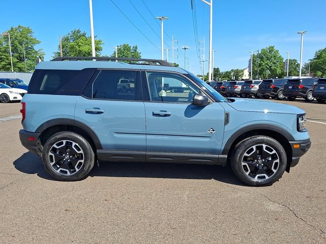 Certified 2023 Ford Bronco Sport Outer Banks w/ Tech Package AWD/4WD image 7