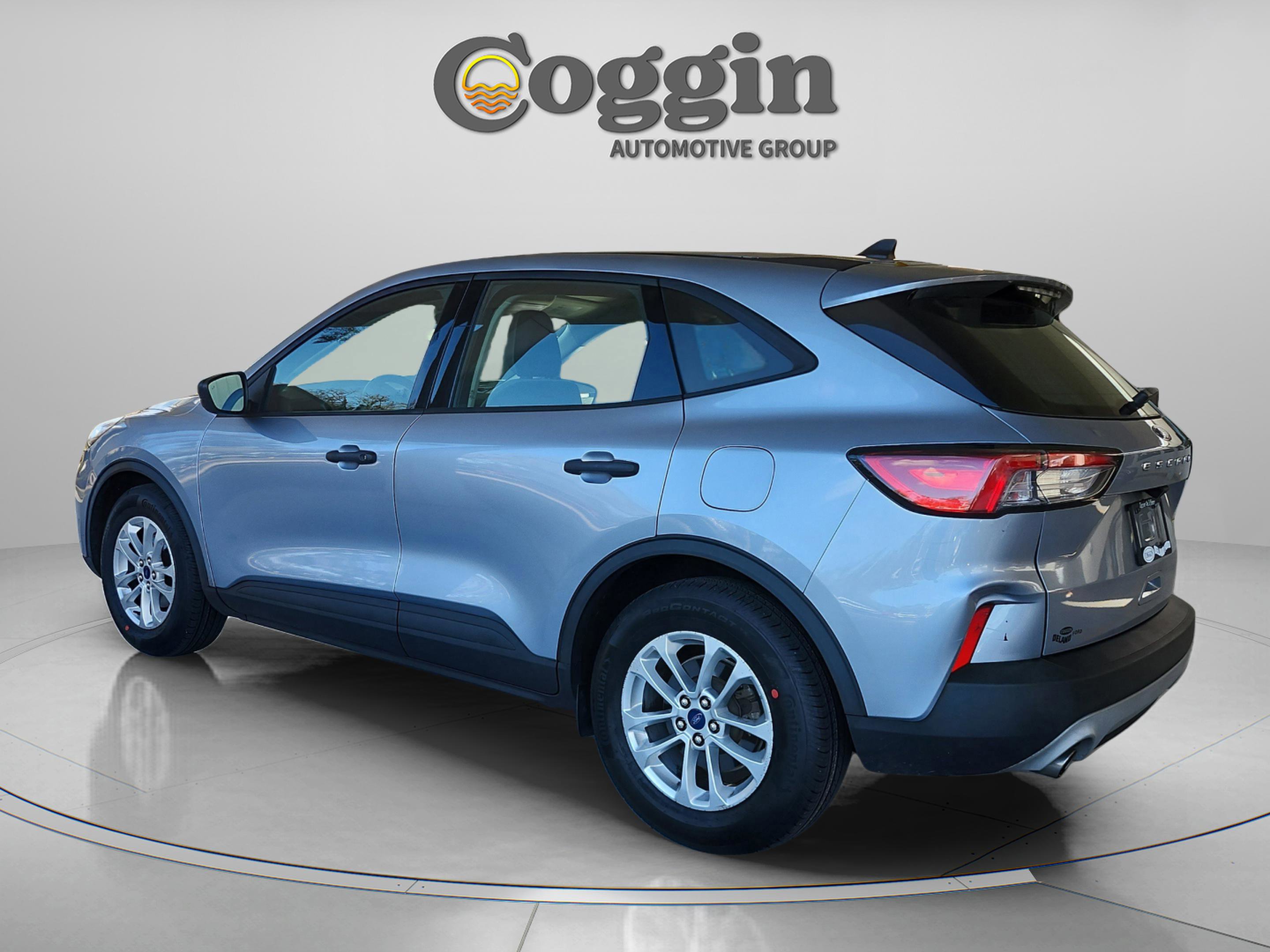 Certified 2022 Ford Escape S image 4