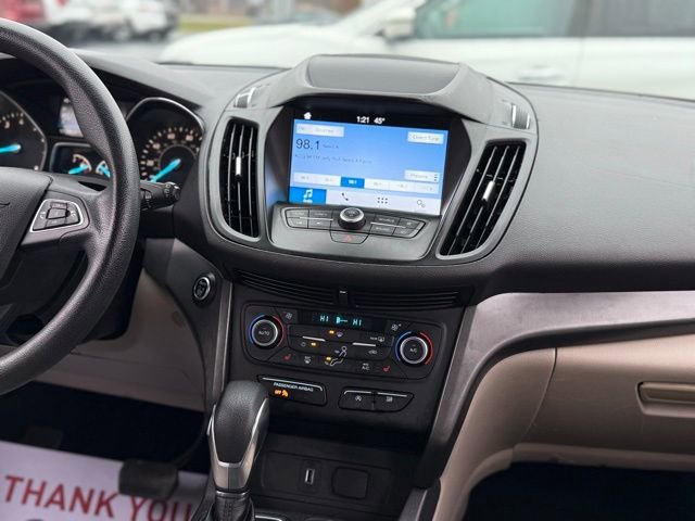Certified 2019 Ford Escape SE image 24