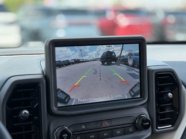 Certified 2023 Ford Bronco Sport Heritage w/ Heritage Convenience Package AWD/4WD image 3