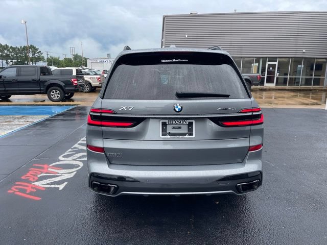 Used 2024 BMW X7 xDrive40i w/ M Sport Package AWD/4WD image 6