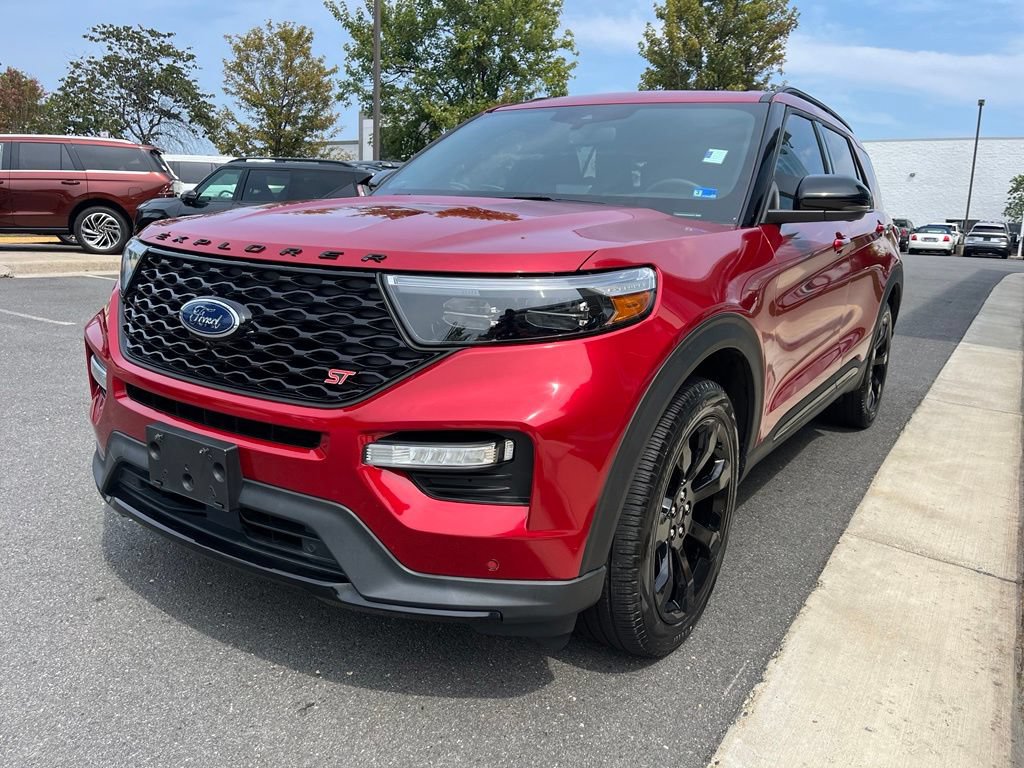 Certified 2022 Ford Explorer ST w/ Equipment Group 401A AWD/4WD image 3