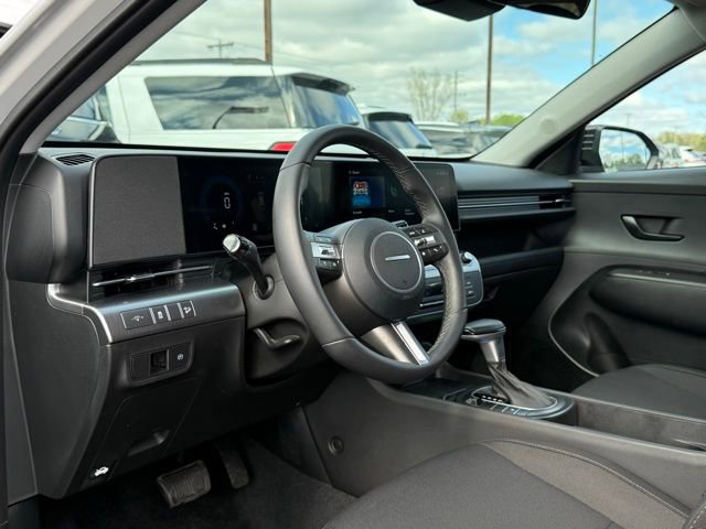 Used 2026 Hyundai Kona SEL Sport FWD image 13