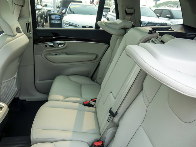 Used 2019 Volvo XC90 T6 Momentum w/ Advanced Package AWD/4WD image 14