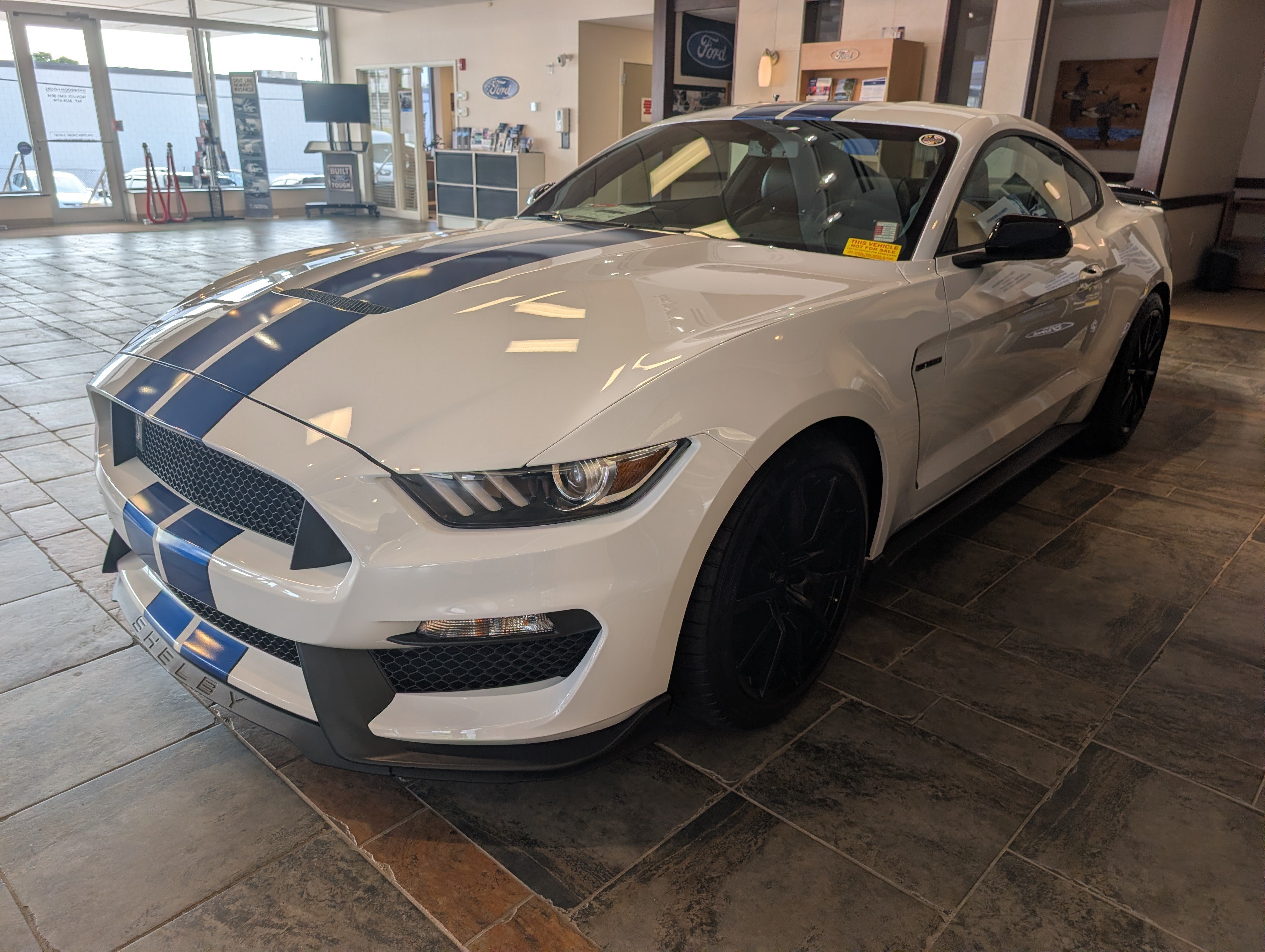 Certified 2018 Ford Mustang Shelby GT350 w/ Convenience Package RWD image 2