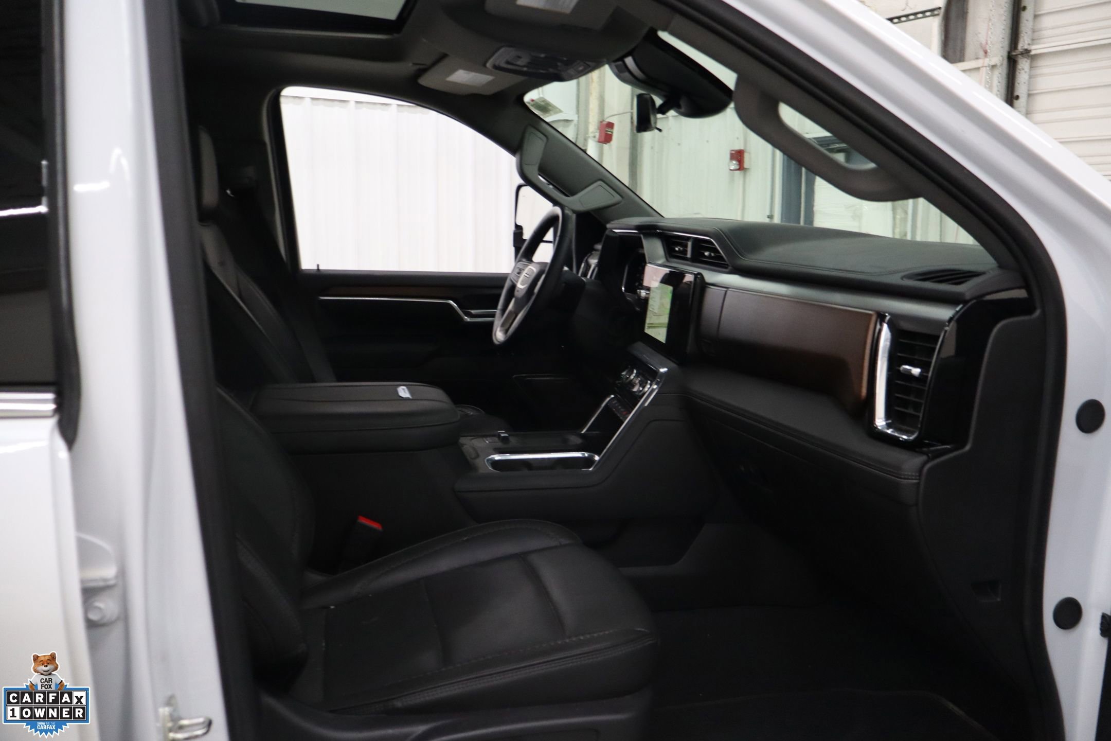 Used 2024 GMC Sierra 2500 Denali w/ Denali Reserve Package image 27