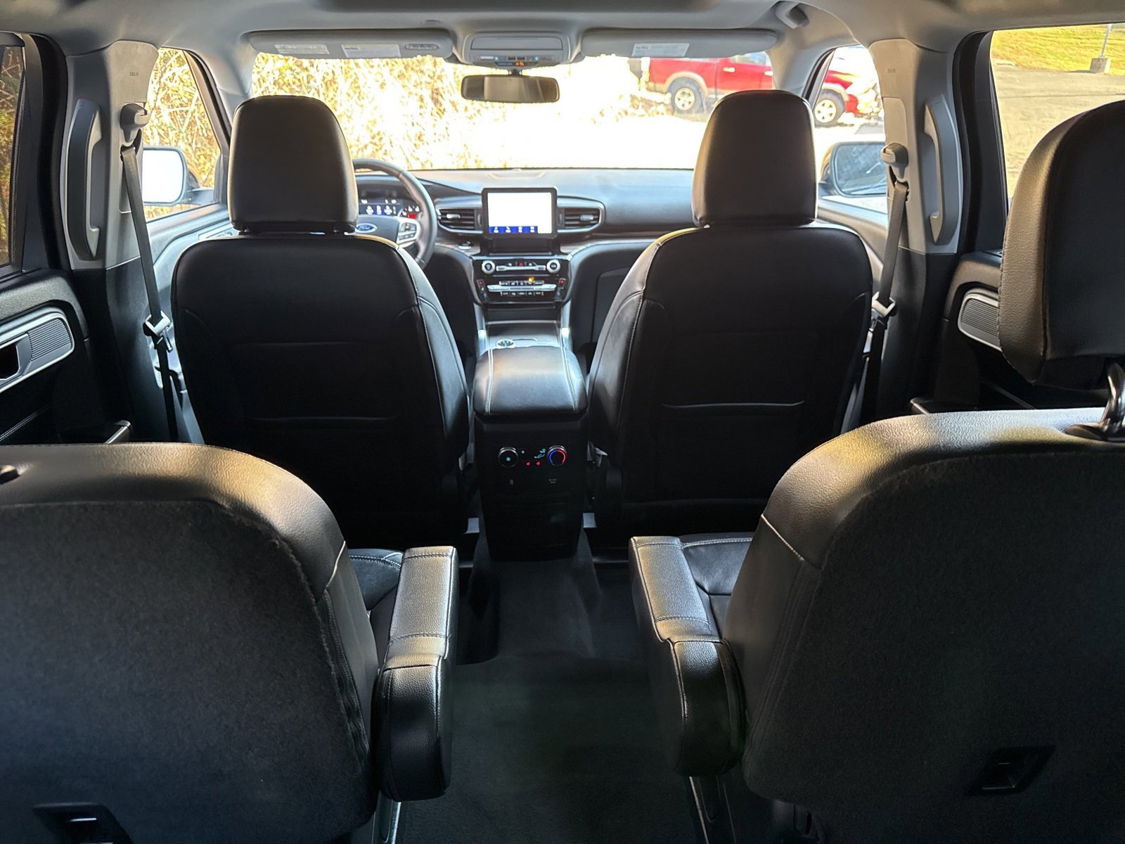 Certified 2022 Ford Explorer Limited w/ Equipment Group 301A image 34