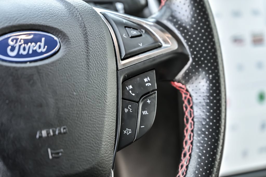 Certified 2023 Ford Edge ST-Line AWD/4WD image 18