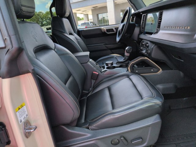 Certified 2025 Ford Bronco Badlands w/ Matte Film Protection Package AWD/4WD image 34