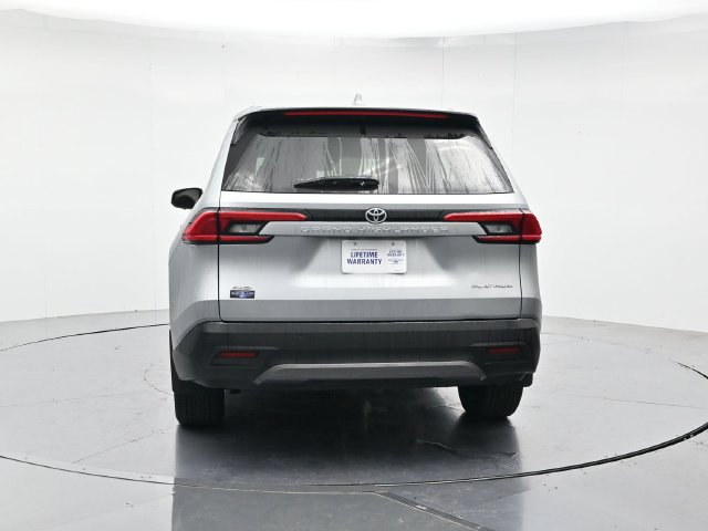 Used 2024 Toyota Grand Highlander AWD image 8