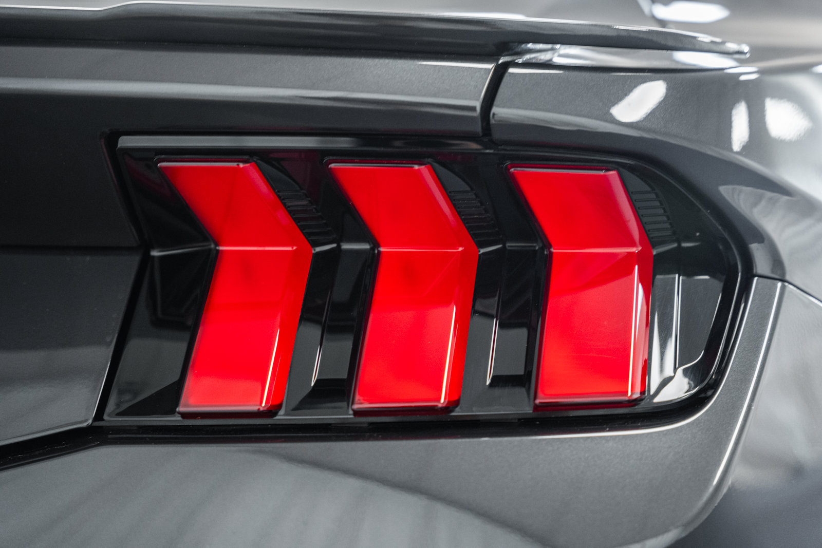 Certified 2024 Ford Mustang GT Premium RWD image 7