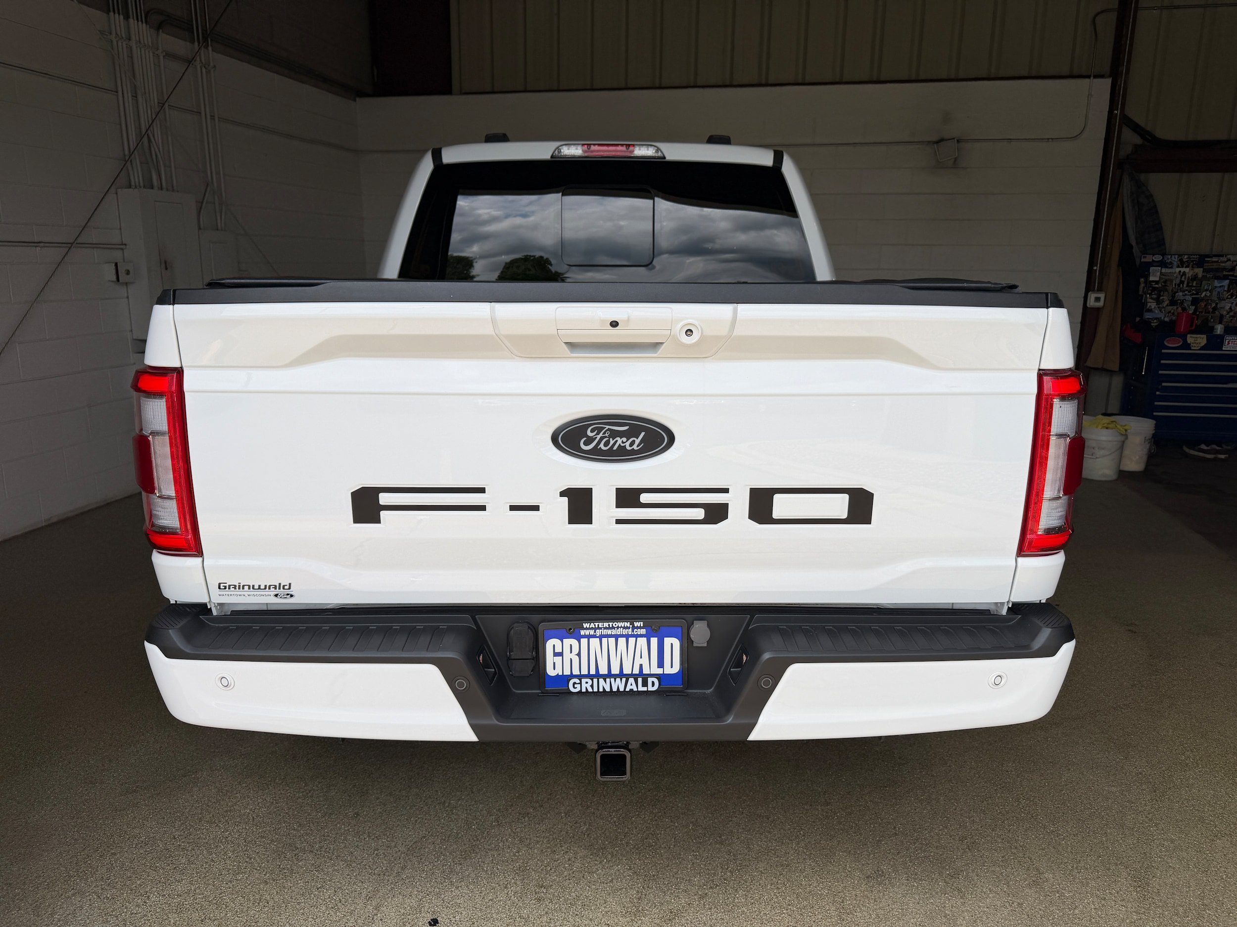 Certified 2023 Ford F150 Lariat w/ Equipment Group 502A High AWD/4WD image 31